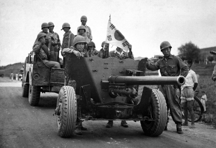 Südkoreanische Panzerabwehrkanone und ihre Besatzung. (Foto: U.S. Army Korea)