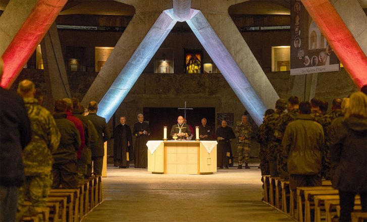 Das Abendgebet in der Kathedrale von Lourdes. (Foto: Bundesheer/Daniel Trippolt)